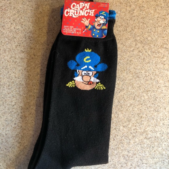 🆕 Cap’n Crunch Graphic Socks - Picture 3 of 4